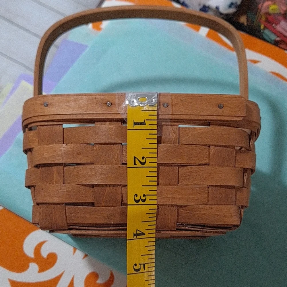 Longaberger Medium Square Handled Egg Basket